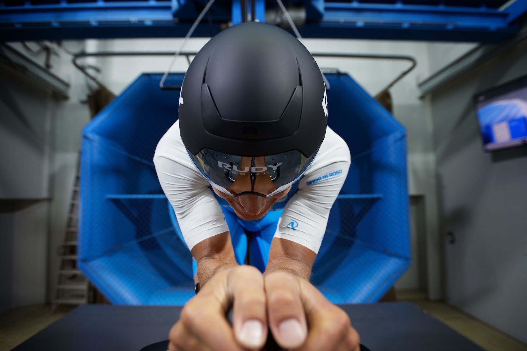 aero bike helmet with visor Rudy Project | The Wing | Aerodynamic Cycling FITS MEDIUM TO LARGE HEADS Rudy Project | Why You