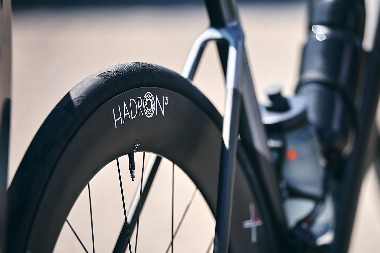 What Sets the HADRON³ Wheel Series Apart: A Deep Dive into Swiss Side