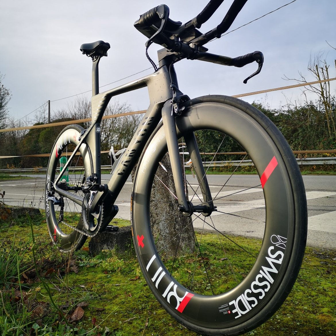 HADRON Ultimate 800 Rim Brake - Cycling Times Review (Oct. 22)