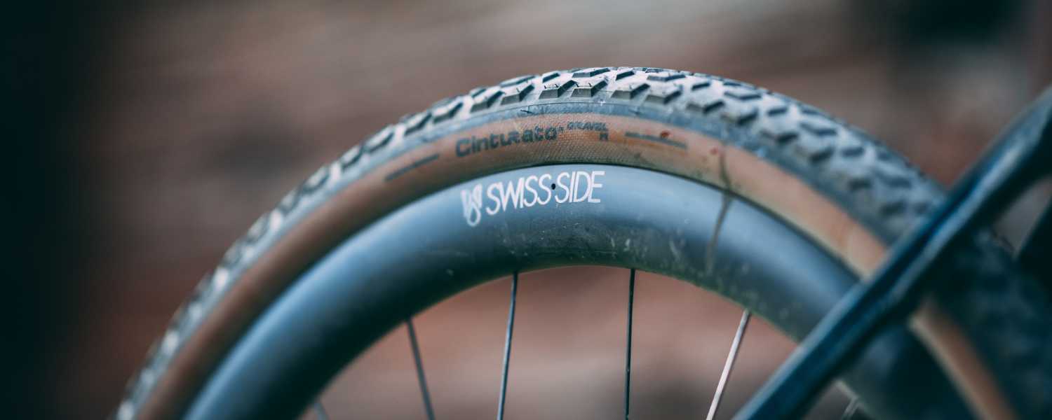 aerodynamic gravel wheels swiss side