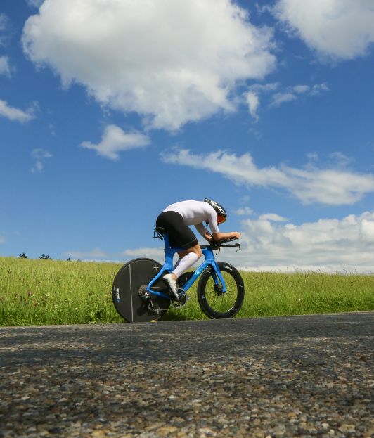 swiss side aerodynamic apparel